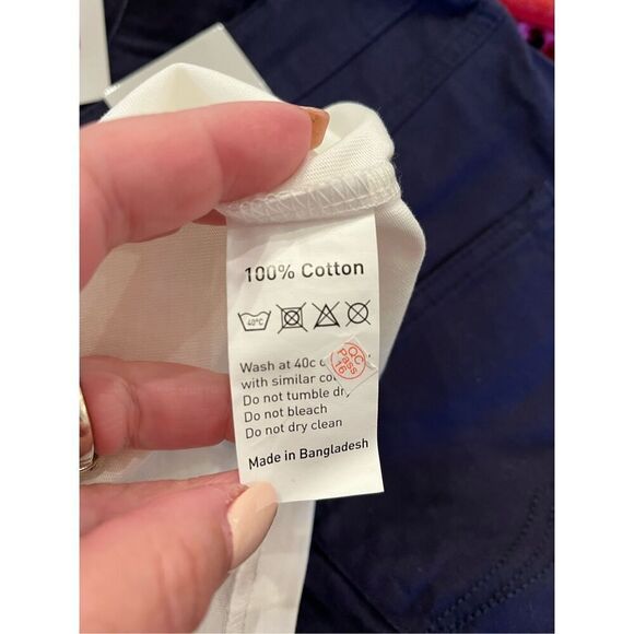 Pride Bunny White Rainbow Cuff T-Shirt sz 22 ( but unisex) NWT LGBTQ - Picture 8 of 8